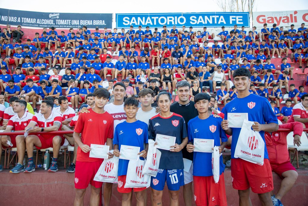San Miguel Prensa - El Club Atlético San Miguel comunica la continuidad en  la institución del jugador Eduardo Méndez.